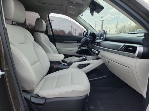 Used 2021 Kia Telluride S image 17