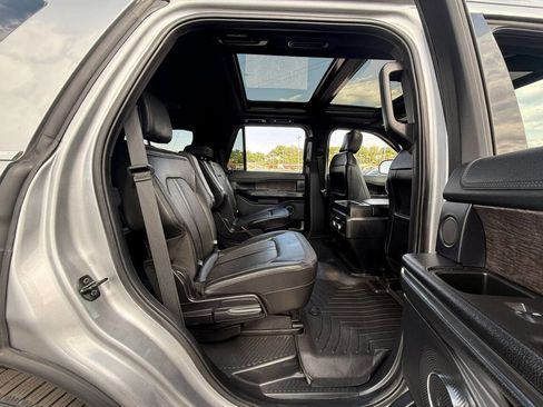 Used 2020 Ford Expedition Limited w/ Equipment Group 302A AWD/4WD image 13