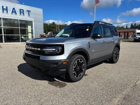 Used 2022 Ford Bronco Sport Outer Banks w/ Tech Package AWD/4WD image 7