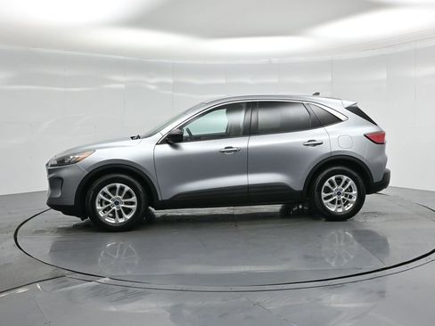 Used 2022 Ford Escape SE image 26