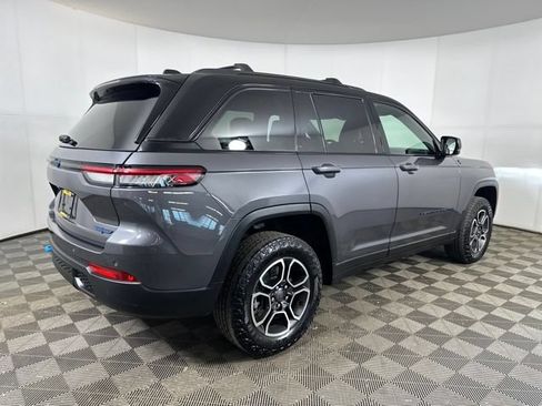 Used 2022 Jeep Grand Cherokee Trailhawk AWD/4WD image 4
