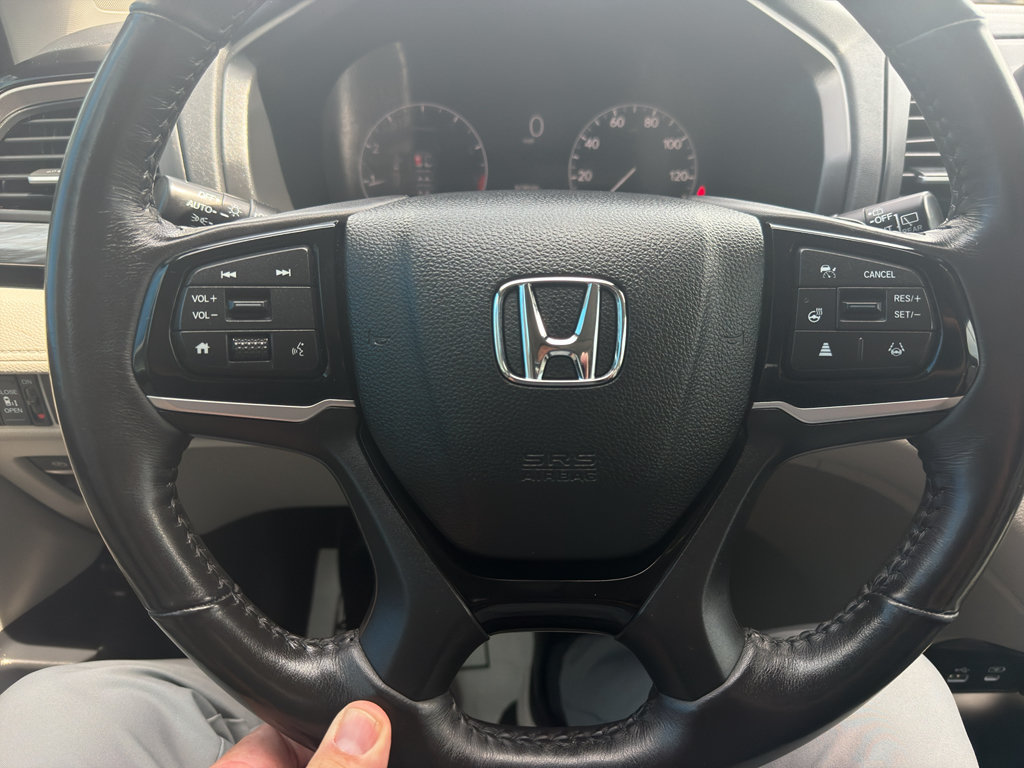 Used 2025 Honda Odyssey Elite image 25