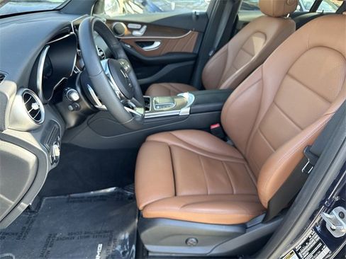 Used 2022 Mercedes-Benz GLC 300 GLC 300 image 9