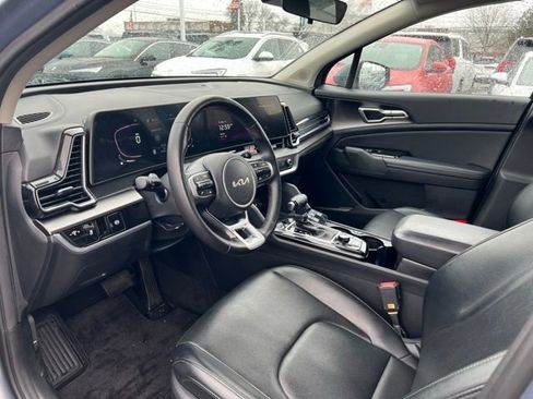 Used 2023 Kia Sportage EX image 12