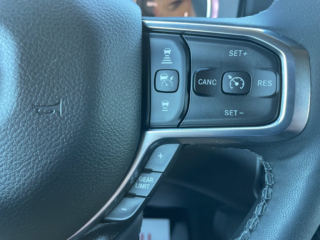 Used 2025 RAM 1500 Big Horn AWD/4WD image 24