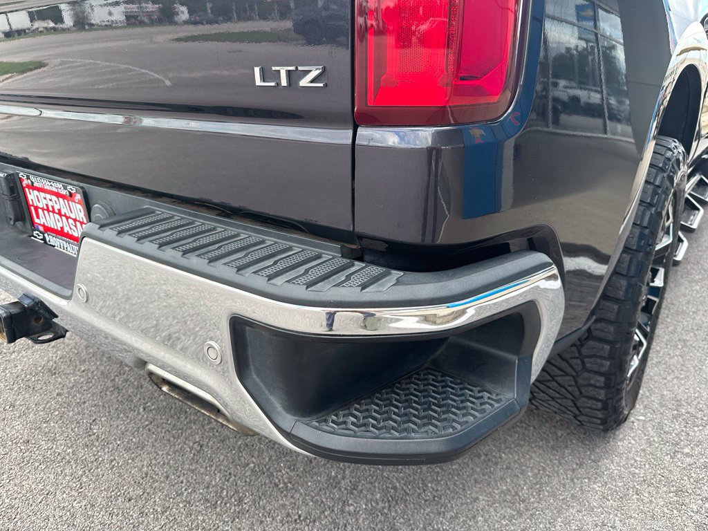Used 2022 Chevrolet Silverado 1500 LTZ AWD/4WD image 12