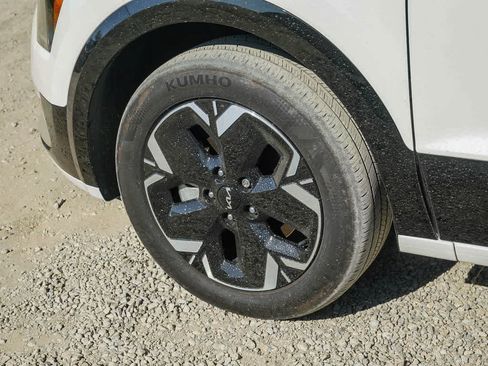 Used 2024 Kia Niro Wind FWD image 17