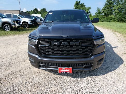 New 2026 RAM 1500 Express AWD/4WD image 9