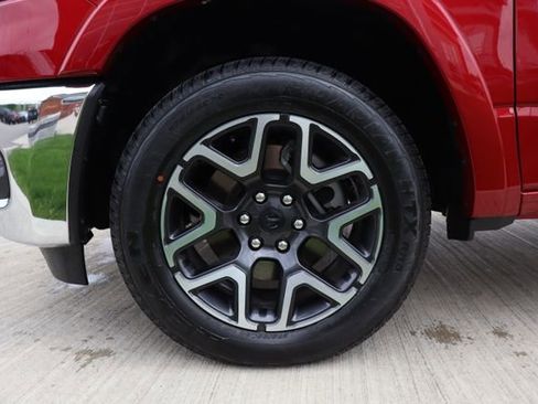 Used 2026 RAM 1500 Laramie AWD/4WD image 30