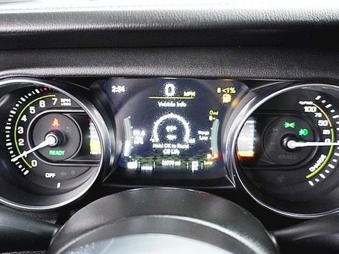 Used 2021 Jeep Wrangler Unlimited Rubicon 4xe image 34