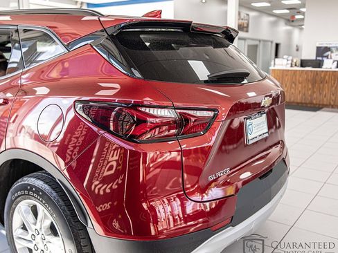 Used 2022 Chevrolet Blazer LT FWD image 12
