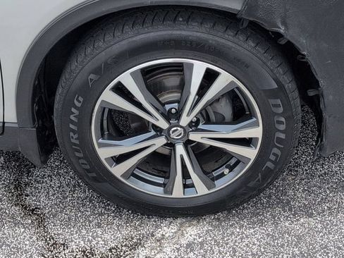 Used 2017 Nissan Rogue SL FWD image 29