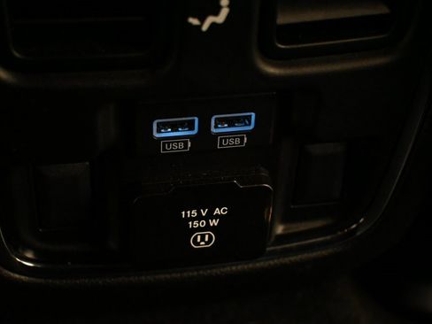 Used 2021 Jeep Grand Cherokee Limited w/ Trailer Tow Group IV image 14