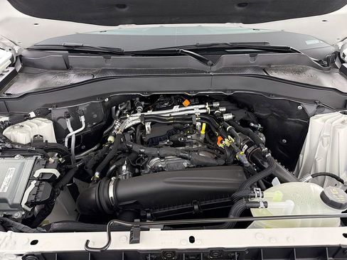 New 2025 Ford Explorer Active w/ Active Comfort Package image 30