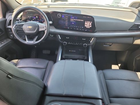 Used 2025 Chevrolet Tahoe LT AWD/4WD image 15