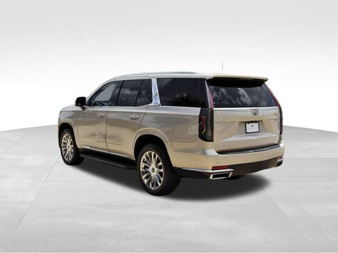 Used 2021 Cadillac Escalade Premium Luxury w/ LPO, Illumination Package RWD image 3