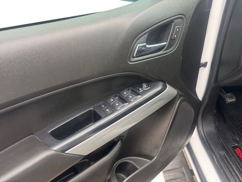 Used 2021 Chevrolet Colorado LT w/ LT Convenience Package image 19