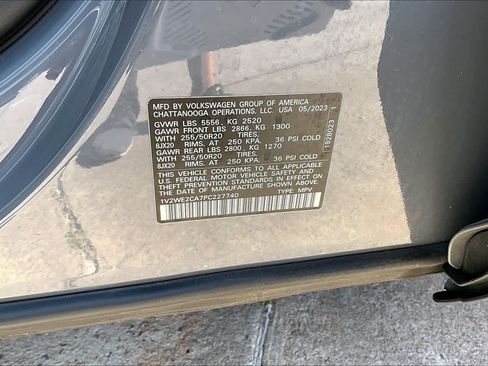 Used 2023 Volkswagen Atlas Cross Sport SE FWD image 34