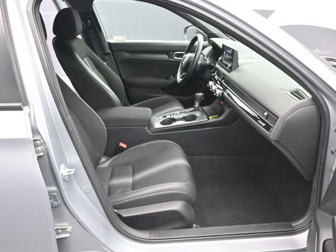 Used 2023 Honda Civic Sport image 12