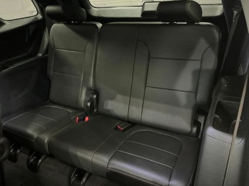 Used 2020 Chevrolet Traverse RS AWD/4WD image 25