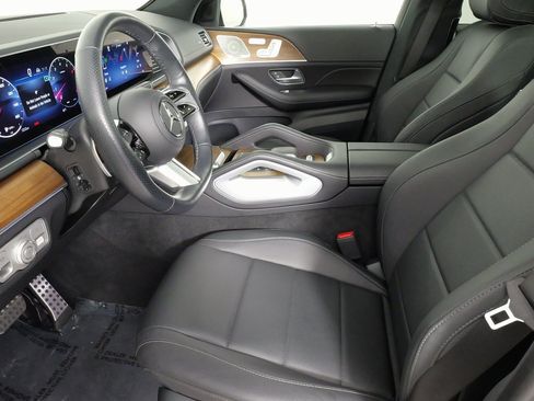 Used 2024 Mercedes-Benz GLS 450 4MATIC w/ AMG Line Exterior image 30