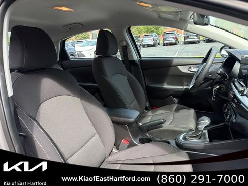 Used 2023 Kia Forte LXS FWD image 11
