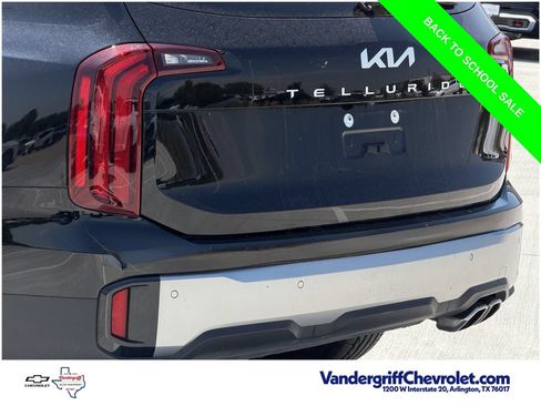 Used 2025 Kia Telluride S FWD image 6