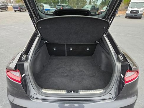 Used 2021 Kia Stinger GT1 image 17