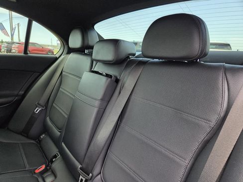 Used 2023 Mercedes-Benz C 300 Sedan image 29