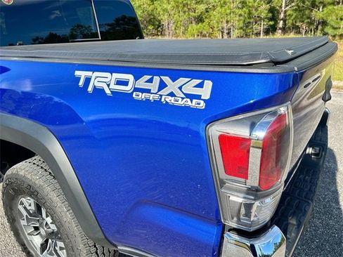 Used 2023 Toyota Tacoma TRD Off-Road image 28