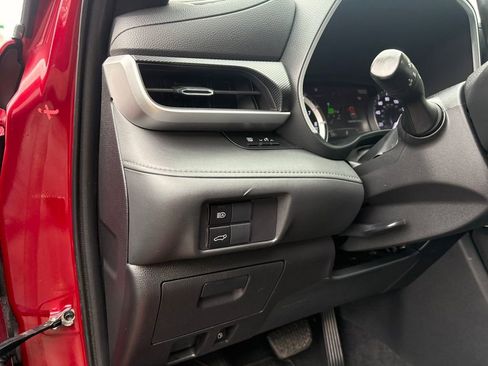 Used 2022 Toyota Highlander XSE image 16