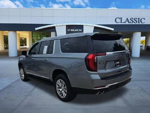 Used 2025 GMC Yukon XL Denali RWD image 7