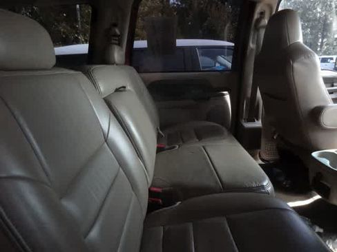 Used 2004 Ford Excursion XLT AWD/4WD image 9