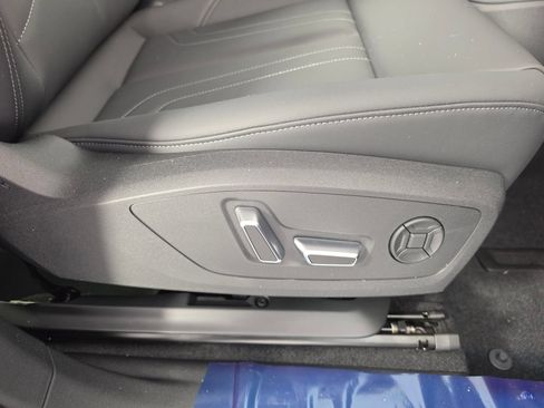 New 2026 Audi Q3 quattro 2.0T AWD/4WD image 59