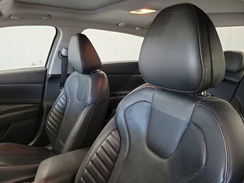 Used 2023 Hyundai Elantra Limited w/ Winter Weather Package FWD image 23