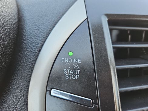 Used 2019 Lincoln MKC Select w/ Select Plus Package image 19