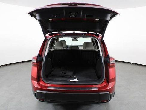Certified 2024 Nissan Rogue SV FWD image 16