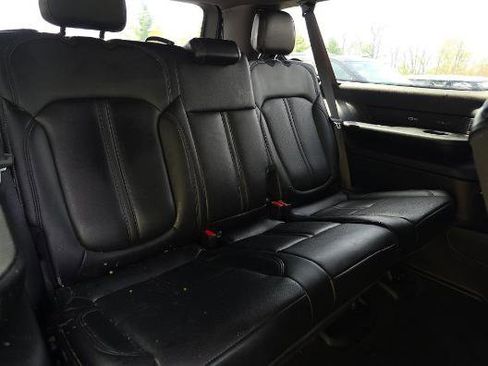 Used 2023 Jeep Wagoneer L 4WD image 12