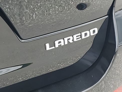 New 2025 Jeep Grand Cherokee L Laredo image 39