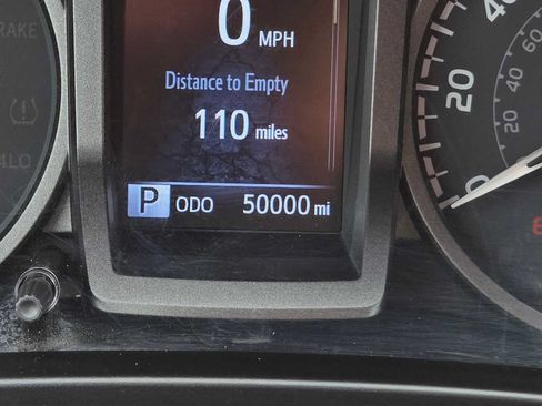 Used 2021 Toyota Tacoma TRD Off-Road AWD/4WD image 26