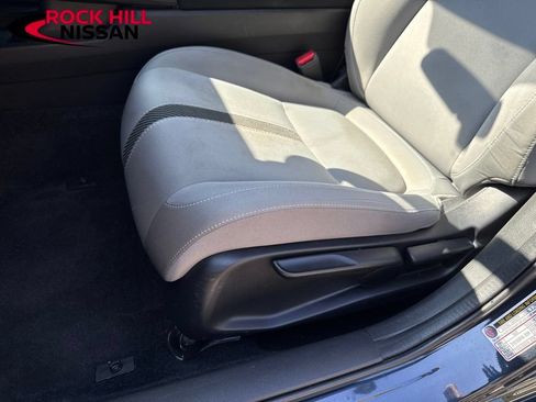 Used 2018 Honda Civic EX image 16