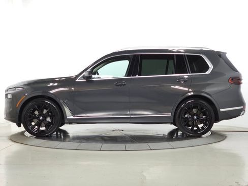 Used 2026 BMW X7 xDrive40i w/ Premium Package AWD/4WD image 5