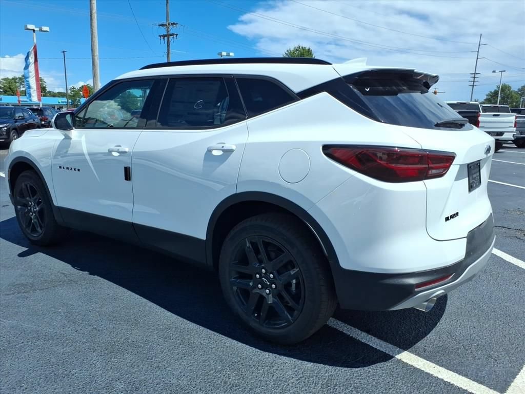 New 2026 Chevrolet Blazer LT w/ Convenience Package FWD image 5