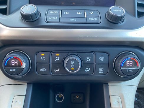 Used 2017 GMC Acadia Denali w/ Technology Package image 18