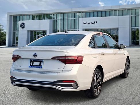 Used 2024 Volkswagen Jetta SEL FWD image 6