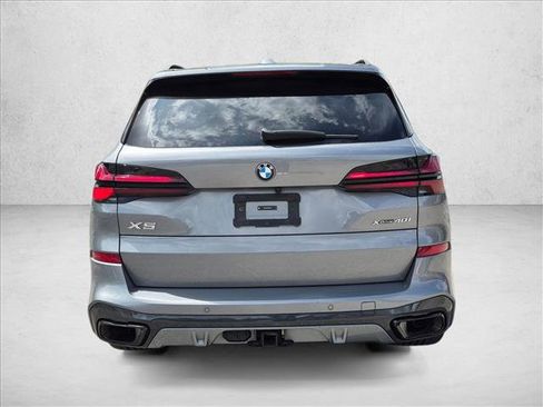 Used 2024 BMW X5 xDrive40i w/ M Sport Package AWD/4WD image 5