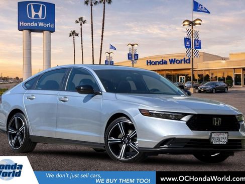 Certified 2025 Honda Accord Sport image 1