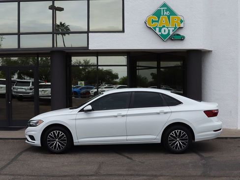 Used 2021 Volkswagen Jetta S w/ Driver Assistance Package image 8