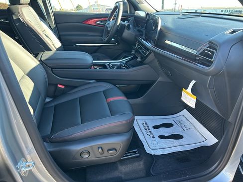 New 2026 Chevrolet Traverse RS image 22