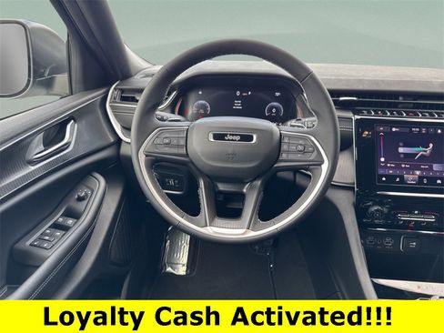 New 2025 Jeep Grand Cherokee Laredo w/ Trailer Tow Package image 32